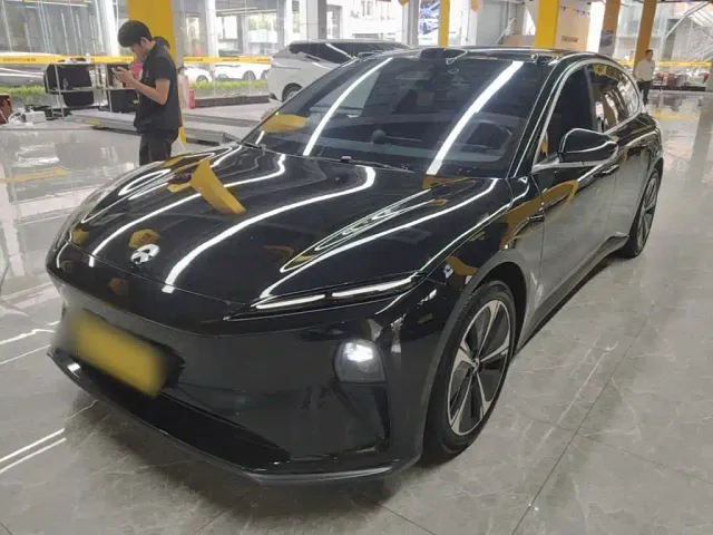 Фотография автомобиля — Nio ET5 Touring