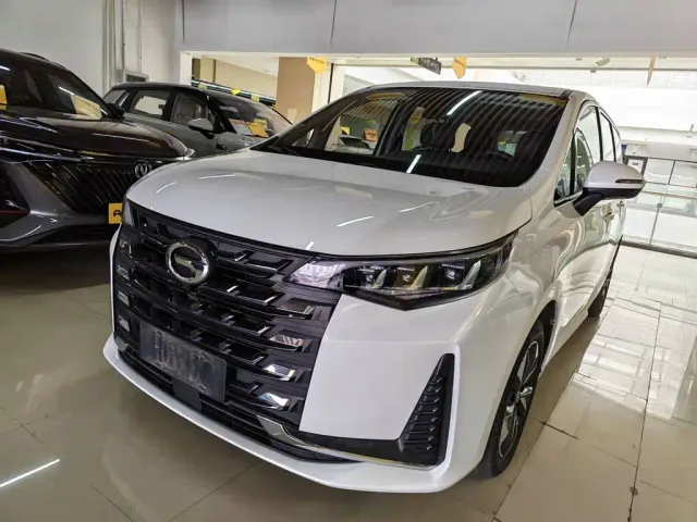 Фотография автомобиля — GAC Trumpchi M6