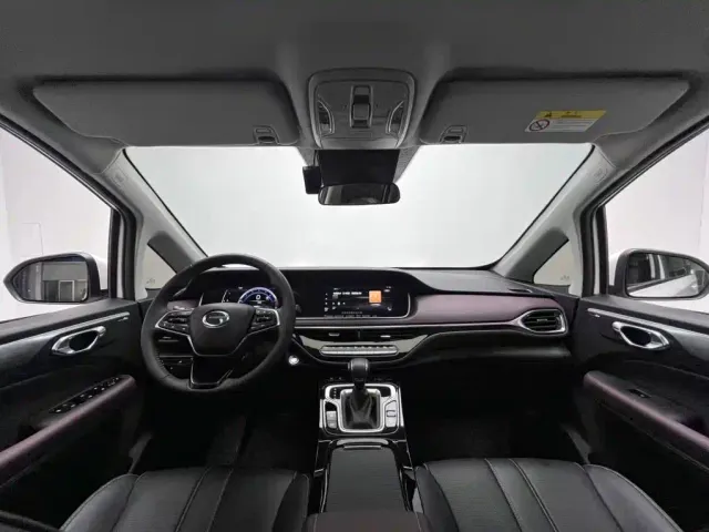 GAC Trumpchi Trumpchi M6 2023 PRO 270T DCT Luxury Edition — Фото автомобиля 11