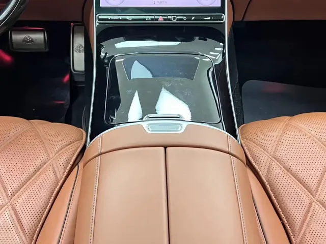Mercedes-Benz Maybach S-Class — Фото автомобиля 21