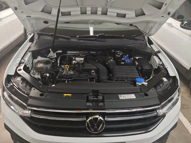 Volkswagen Tiguan L — Фото автомобиля 19
