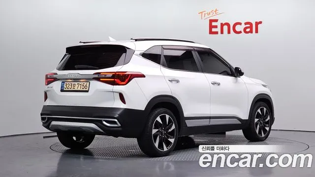 Kia Seltos — Фото автомобиля 2
