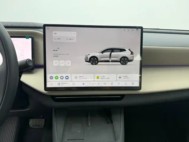 Volvo XC70 Plug-in Hybrid — Фото автомобиля 9