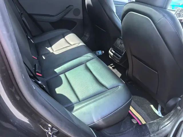 Tesla Model 3 — Фото автомобиля 10