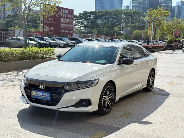 Фотография автомобиля — Honda Accord