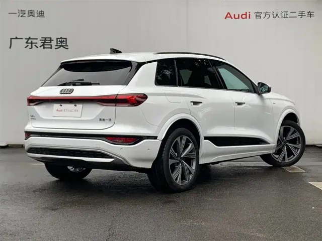Audi Q6L e-tron — Фото автомобиля 4