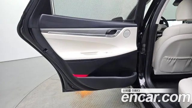 Hyundai Grandeur Новый Grandeur IG — Фото автомобиля 25