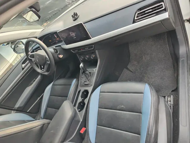 Volkswagen Lavida — Фото автомобиля 10