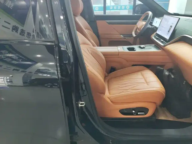 Dongfeng eπ 008 — Фото автомобиля 24