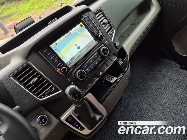 Hyundai Solati Solati 16 мест — Фото автомобиля 10