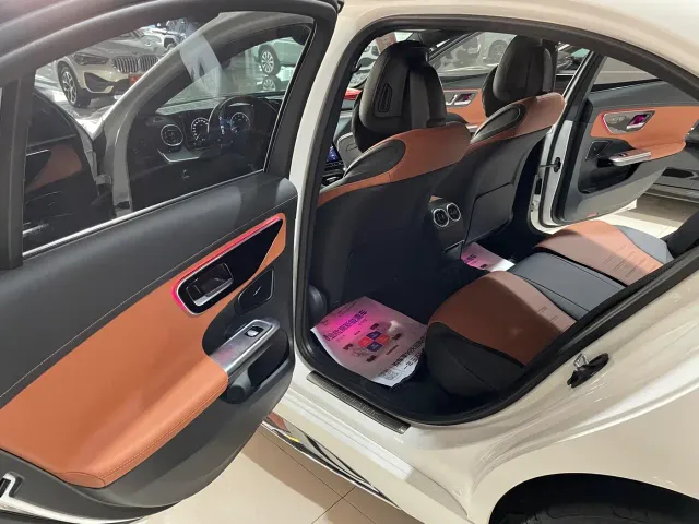 Mercedes-Benz C-Class — Фото автомобиля 10