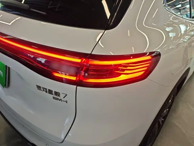 Geely Galaxy Starship 7 EM-i — Фото автомобиля 7