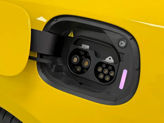 Lotus Emeya — Фото автомобиля 15