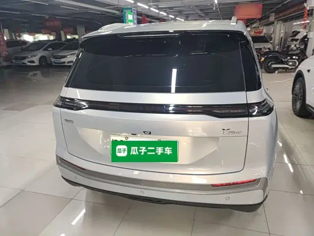 GAC Aion Y — Фото автомобиля 3
