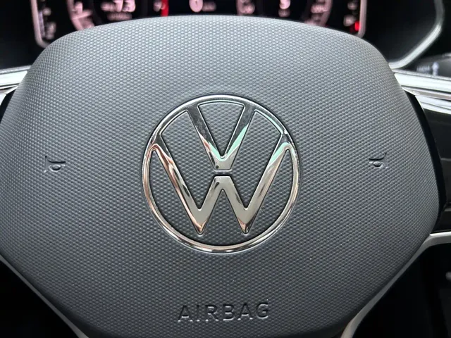 Volkswagen Passat — Фото автомобиля 26