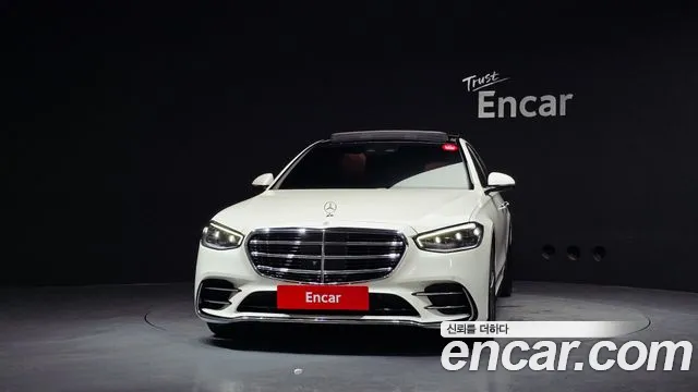 Mercedes-Benz S-Class — Фото автомобиля 3