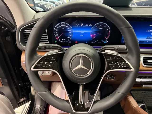 Mercedes-Benz GLE-Class — Фото автомобиля 18