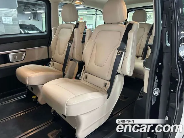 Mercedes-Benz V-Class — Фото автомобиля 14