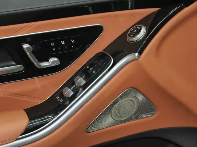 Mercedes-Benz Maybach S-Class — Фото автомобиля 23