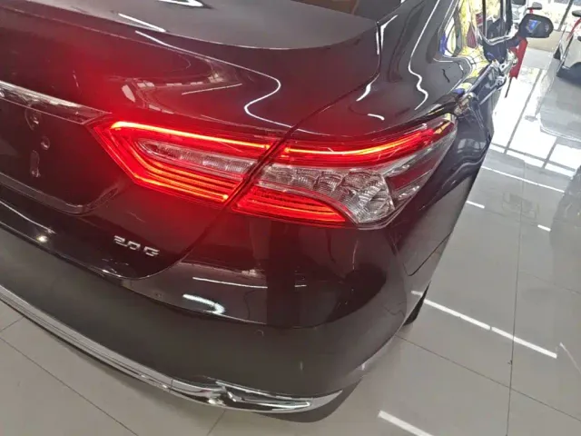 Toyota Camry — Фото автомобиля 7