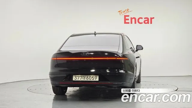 Hyundai Grandeur GN7 — Фото автомобиля 4