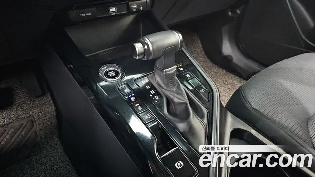 Kia Niro The All New — Фото автомобиля 12