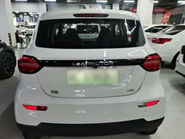 Leapmotor T03 — Фото автомобиля 5