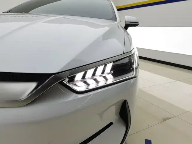 BYD Qin PLUS — Фото автомобиля 5