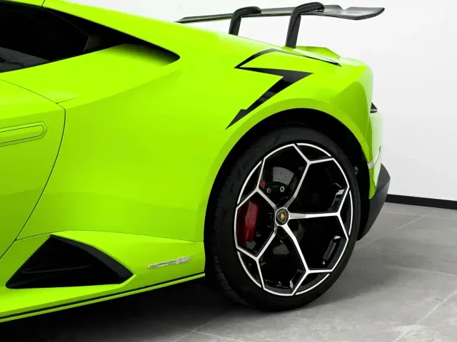 Lamborghini Huracan — Фото автомобиля 4