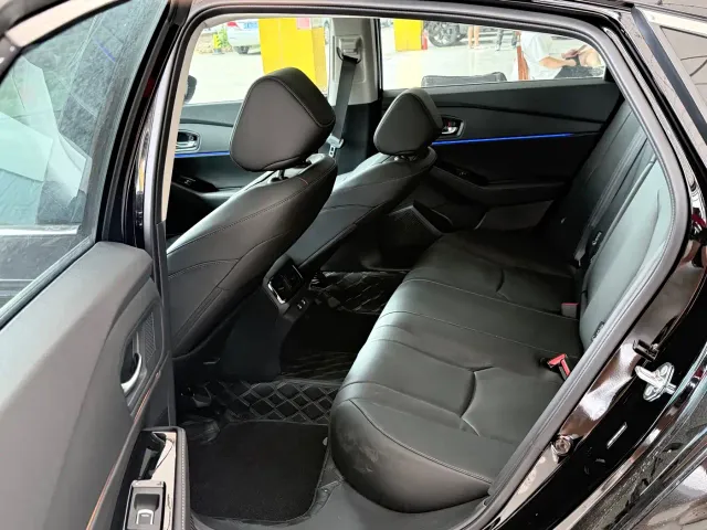 Honda Accord — Фото автомобиля 7