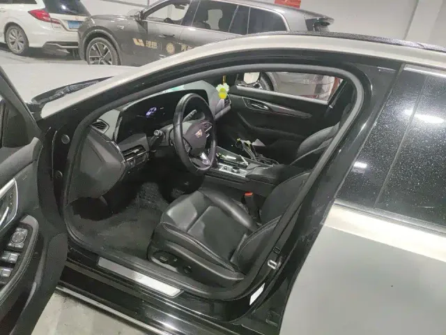 Cadillac CT5 — Фото автомобиля 2