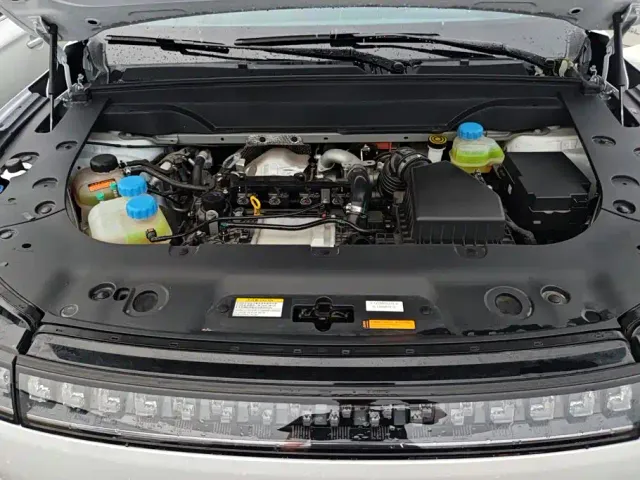 Dongfeng eπ 008 — Фото автомобиля 10