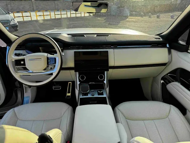 Land Rover Range Rover — Фото автомобиля 6