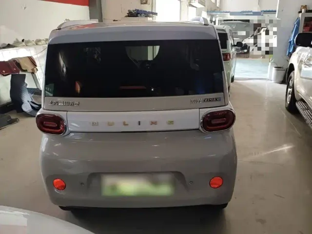 Wuling Hongguang Mini EV — Фото автомобиля 5