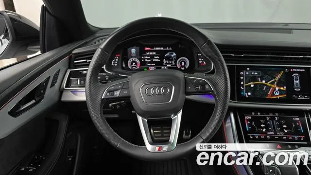 Audi Q8 55 TFSI quattro Premium — Фото автомобиля 11