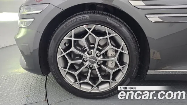 Genesis G80 RG3 — Фото автомобиля 5