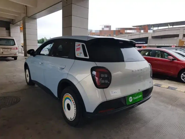 GAC Aion UT — Фото автомобиля 4
