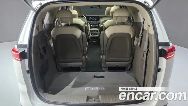 Kia Canival Carnival 4 поколение Бензин 9 мест Signature — Фото автомобиля 24