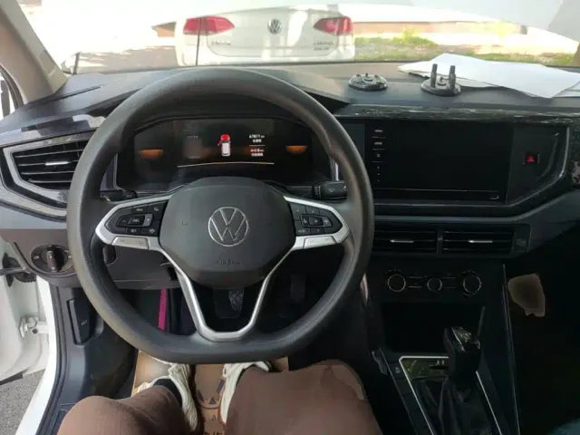 Volkswagen Lavida — Фото автомобиля 5