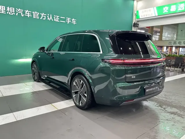 Li Auto Li L8 2025 Ultra Smart Renewal Edition — Фото автомобиля 21