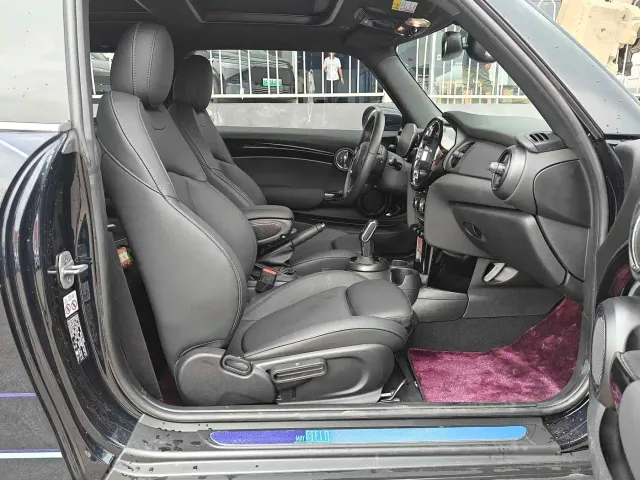 MINI Hatch — Фото автомобиля 9
