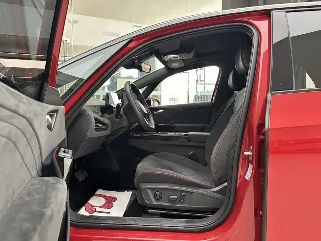 Volkswagen ID.3 — Фото автомобиля 18