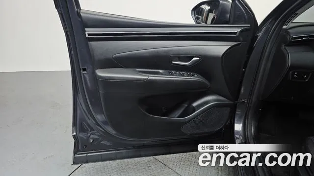 Hyundai Tucson Tucson (NX4) Дизель 2.0 2WD — Фото автомобиля 23