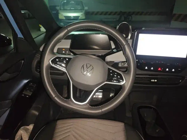 Volkswagen ID.3 — Фото автомобиля 2