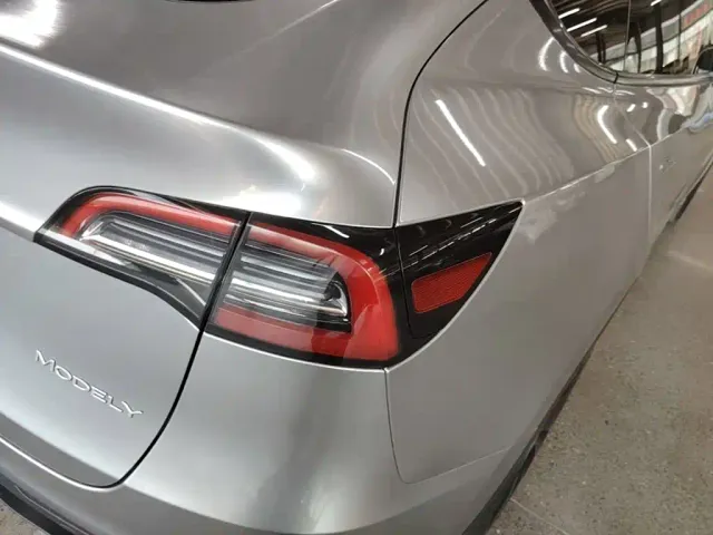 Tesla Model Y — Фото автомобиля 7