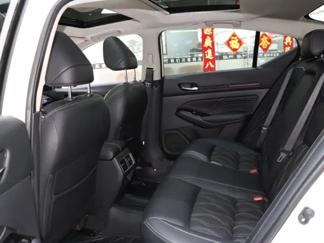 Nissan Teana — Фото автомобиля 11