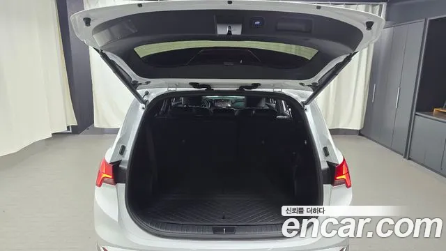 Hyundai Santafe Новый Santa Fe Бензин 2.5T 2WD — Фото автомобиля 28