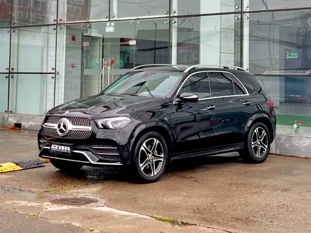 Фотография автомобиля — Mercedes-Benz GLE-Class
