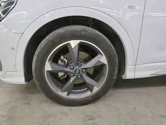 Audi Q3 — Фото автомобиля 22