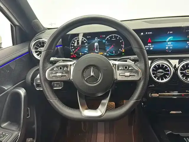 Mercedes-Benz A-Class — Фото автомобиля 14